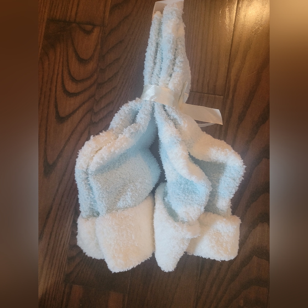 NWT Comfy Toes 2 Pk Soft Socks